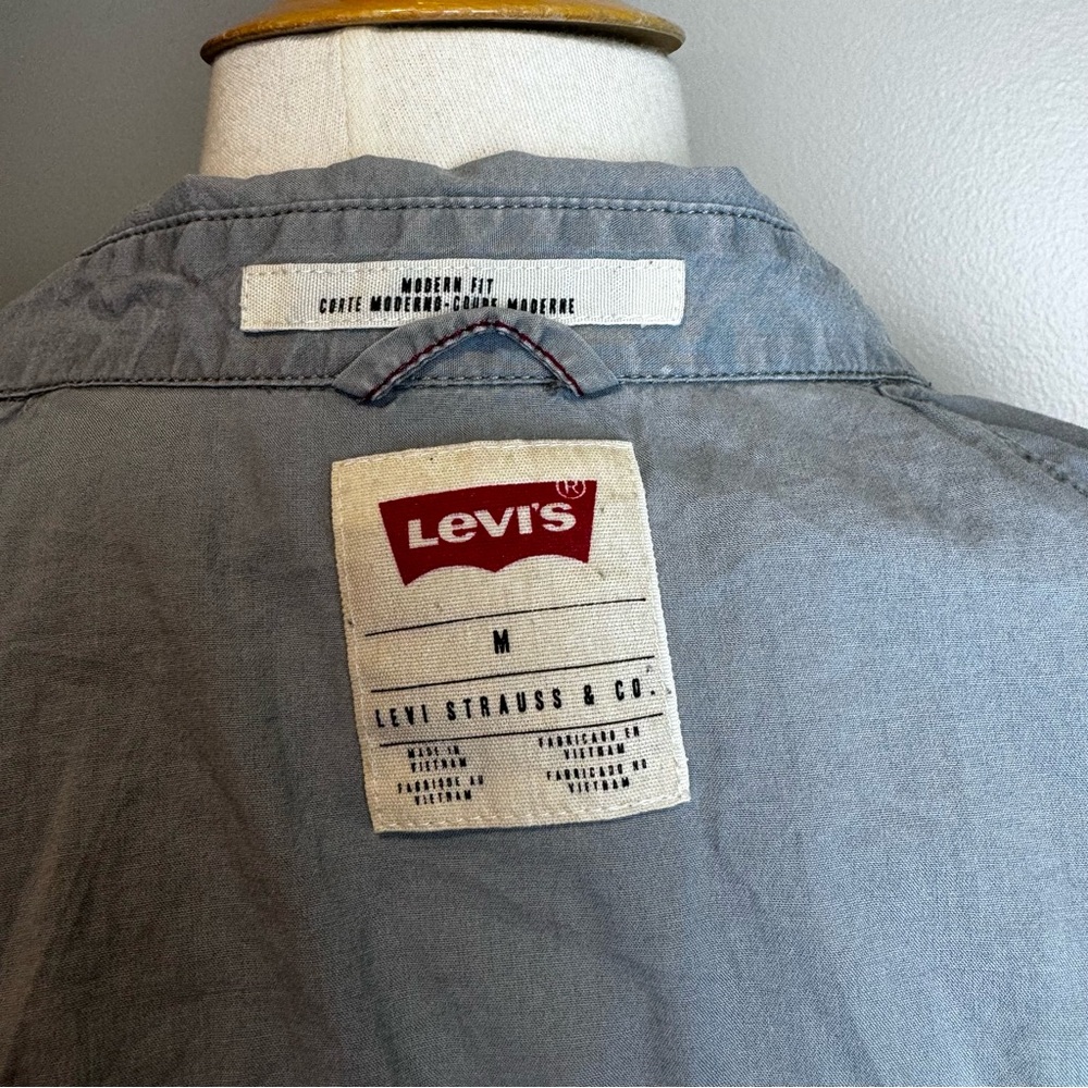 Levi’s Light Grey Button Down Shirt - image 3